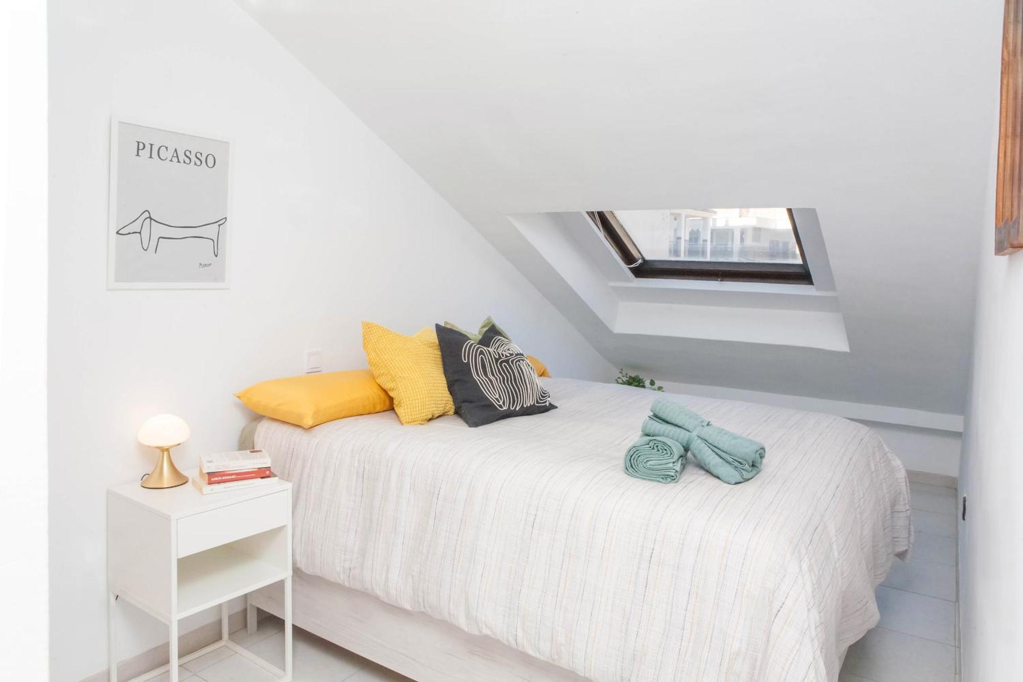 Picasso'S Dream Cozy & Chic Attic Plaza Merced Málaga Eksteriør billede